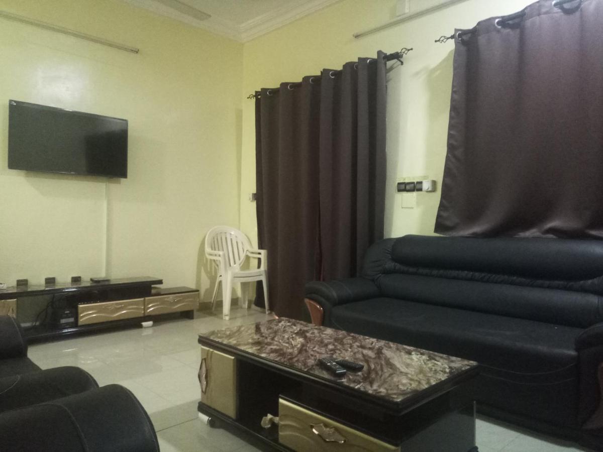 Residence Lynda Prestige Ouagadougou Ngoại thất bức ảnh